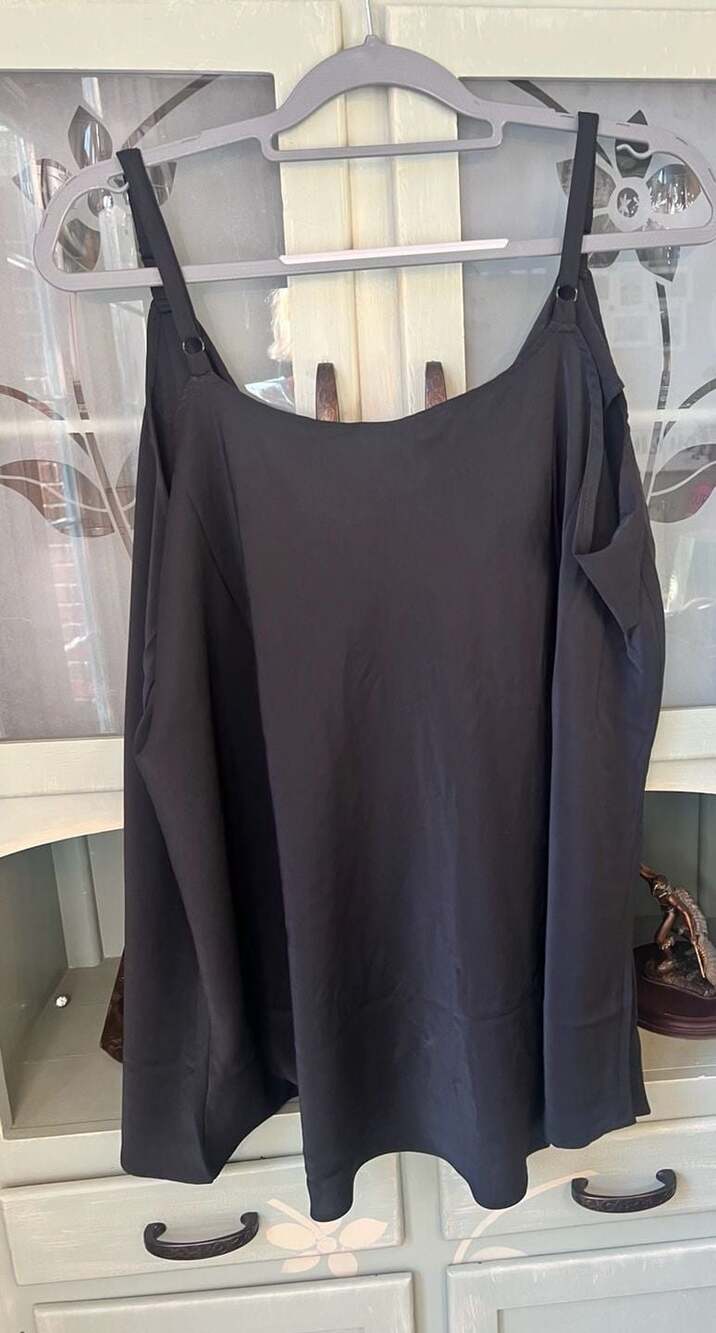 Torrid Size 0 Black Cowl Neck Spaghetti Strap Camisole Top - Picture 4 of 7
